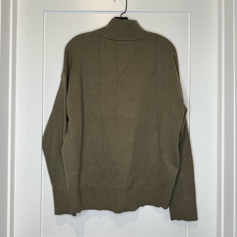 Oak and fort green turtleneck sweater - Picture 3 of 9